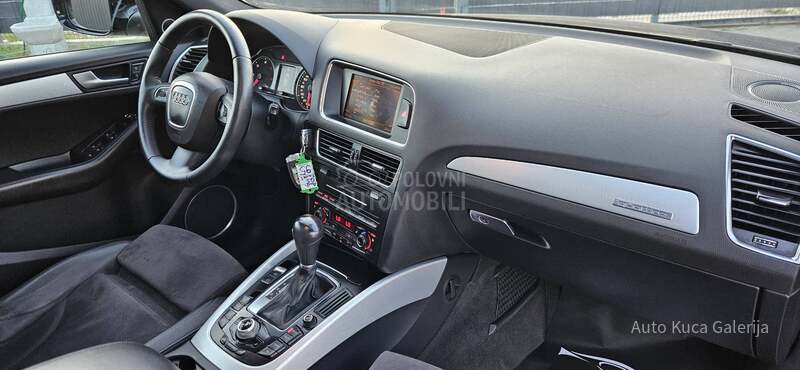Audi Q5 2.0 S line
