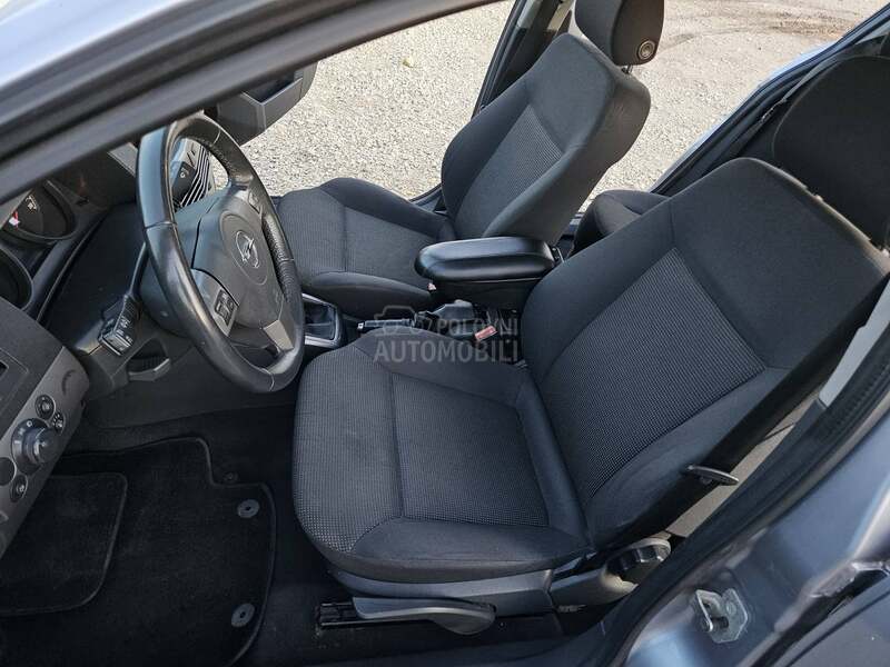 Opel Astra H 1.6. t.o.p