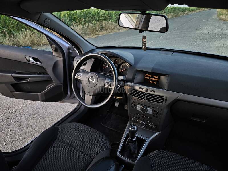 Opel Astra H 1.6. t.o.p