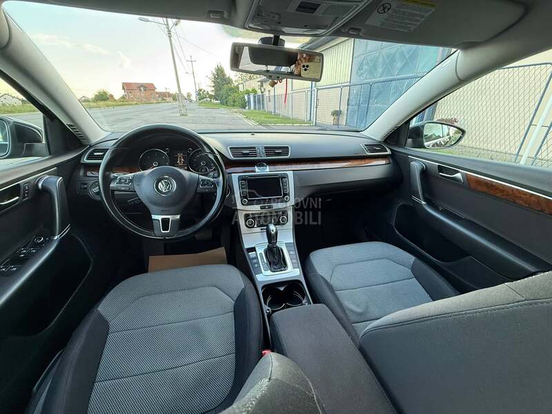 Volkswagen Passat B7 2.0tdi/LED/XENON/DSG