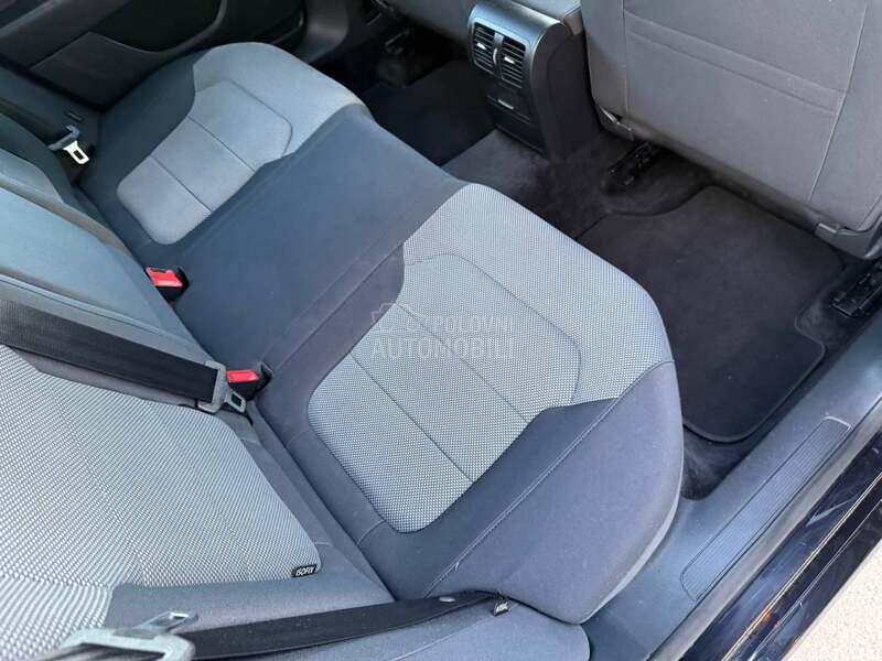 Volkswagen Passat B7 2.0tdi/LED/XENON/DSG