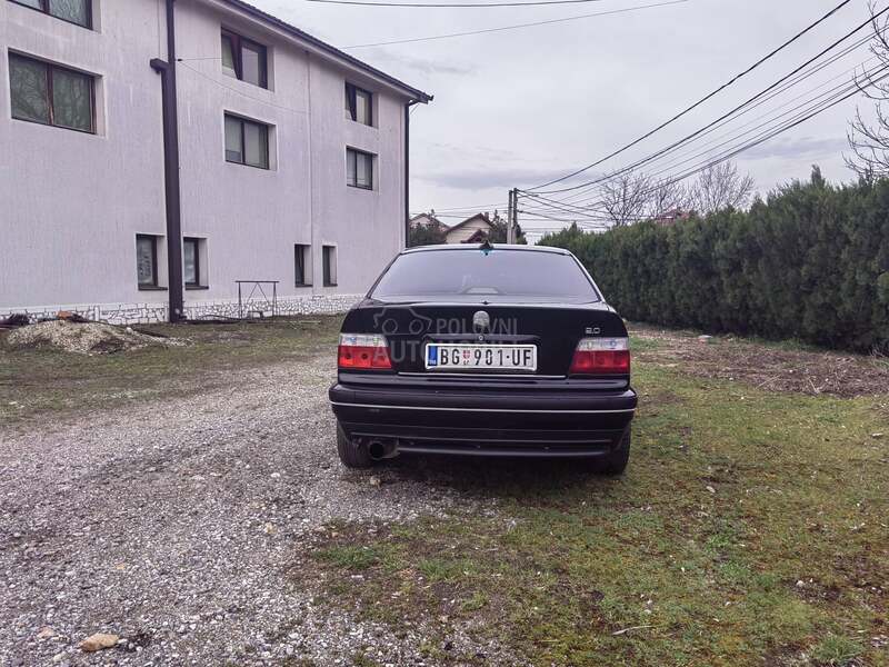 BMW 320 