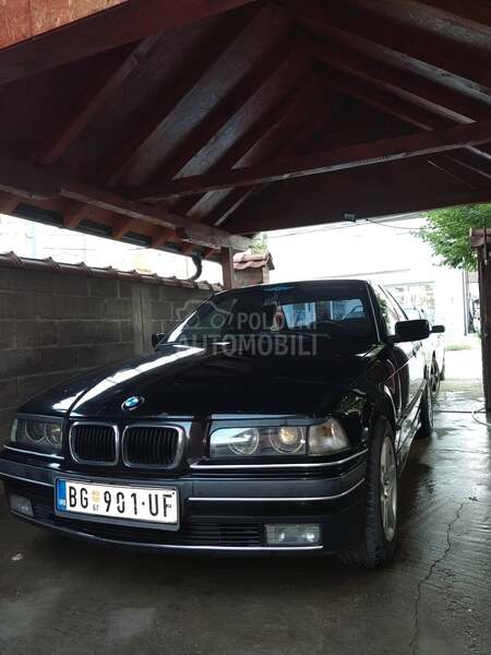 BMW 320 