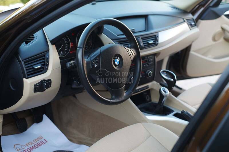 BMW X1 2.0d PREMIUM CH