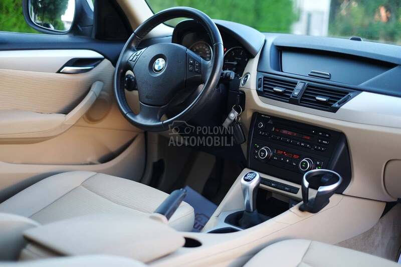 BMW X1 2.0d PREMIUM CH