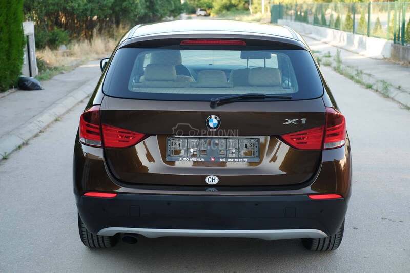 BMW X1 2.0d PREMIUM CH