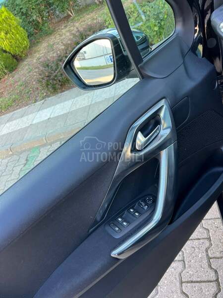 Peugeot 2008 Restayl/pano/kamera