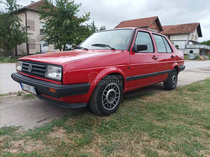 Volkswagen Jetta 1.8 katalizator