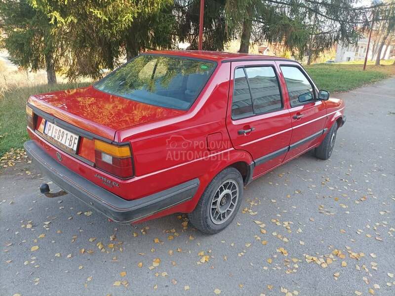 Volkswagen Jetta 1.8 katalizator