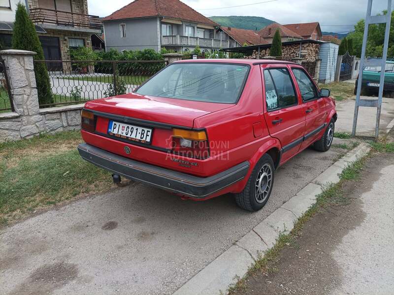 Volkswagen Jetta 1.8 katalizator