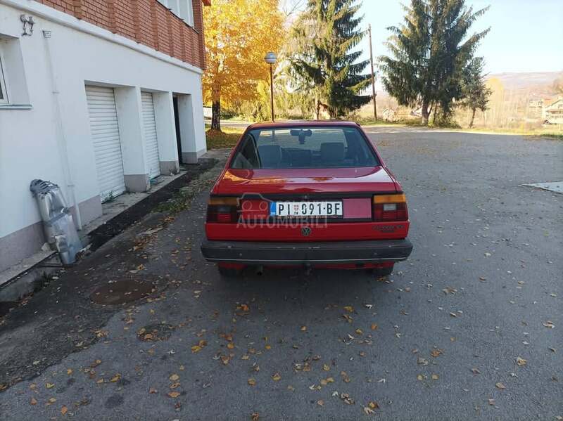 Volkswagen Jetta 1.8 katalizator