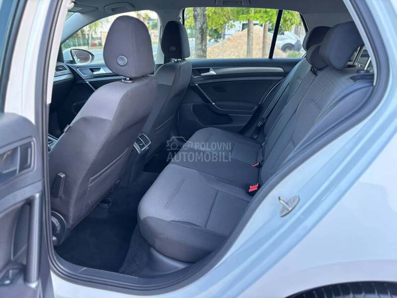 Volkswagen Golf 7 1.4 TGI COMFORTLINE