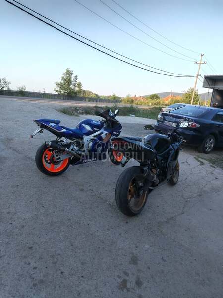 Yamaha R6
