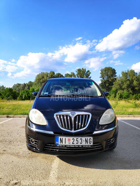Lancia Musa 1.4TNG