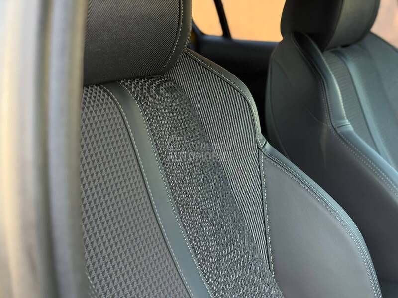 Peugeot 208 GT/3DVirtual/Kamera