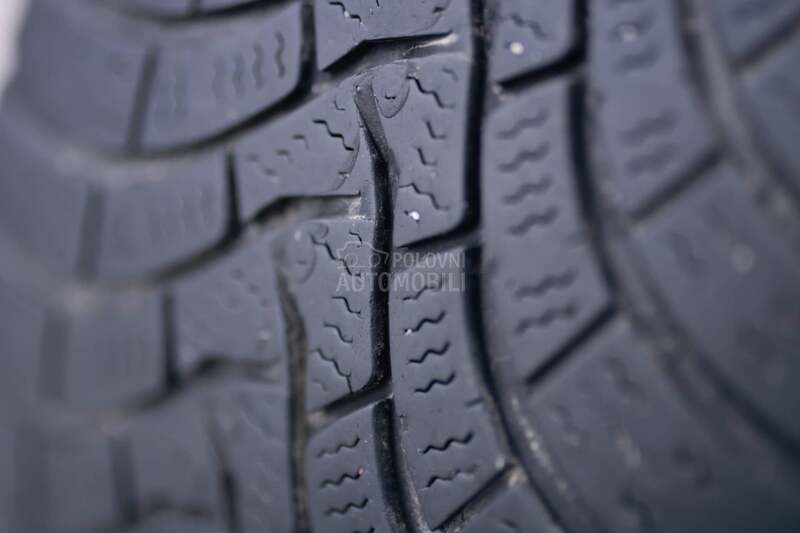 Falken 205/50 R17 Zimska