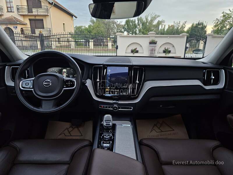 Volvo XC60 B5/AWD/INSCRIPTION/