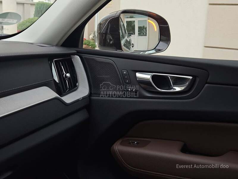 Volvo XC60 B5/AWD/INSCRIPTION/