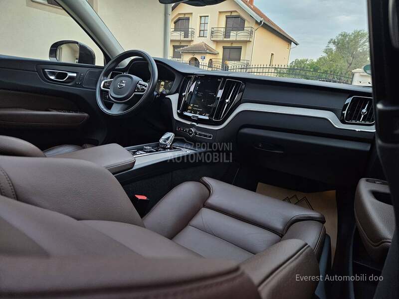 Volvo XC60 B5/AWD/INSCRIPTION/