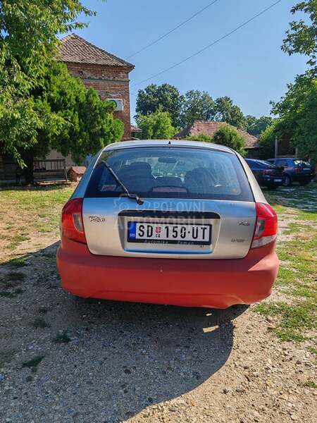 Kia Rio 1.3i