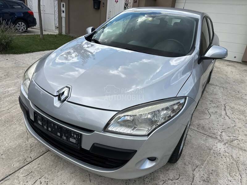 Renault Megane 1.6 16V DINAMIQ