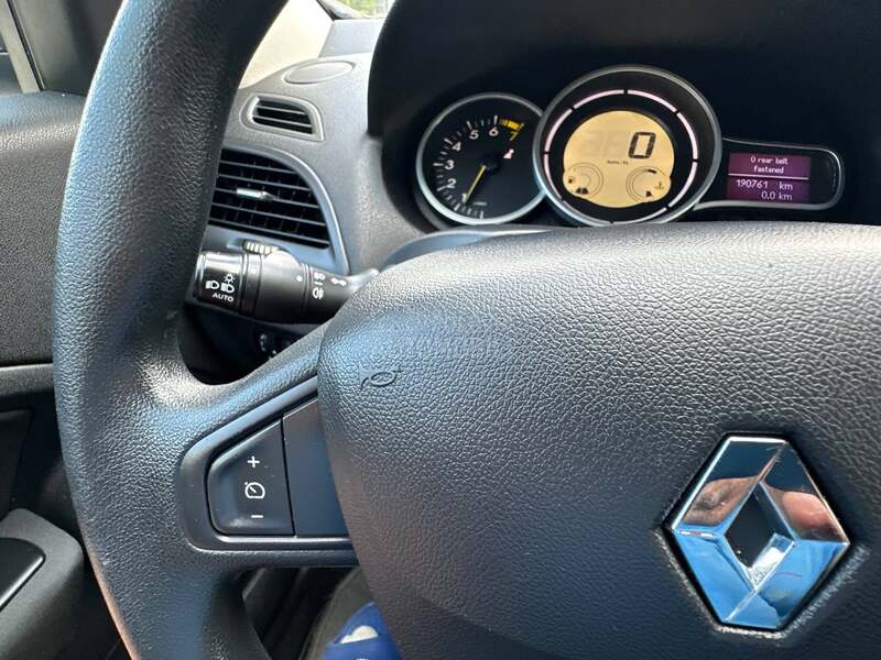 Renault Megane 1.6 16V DINAMIQ