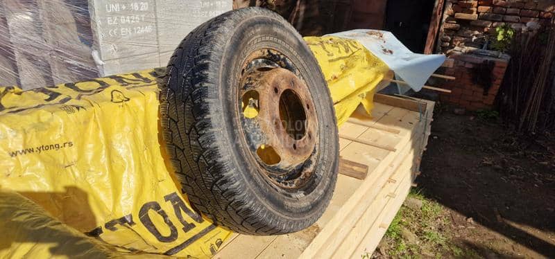 Nokian 205/75 R16 Sve sezone