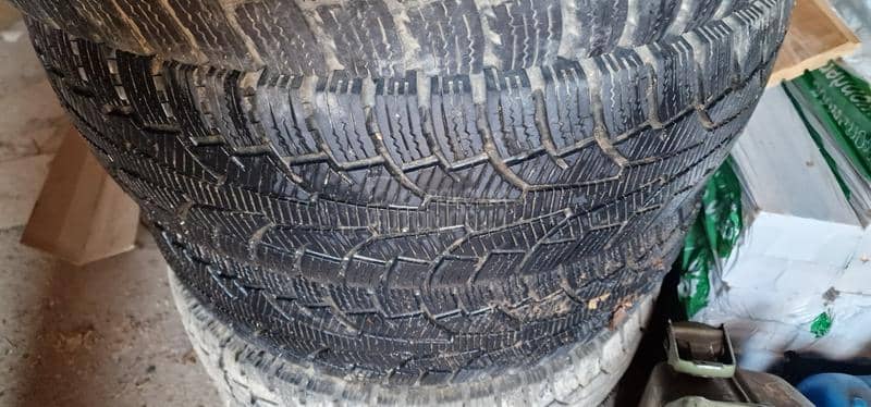 Nokian 205/75 R16 Sve sezone