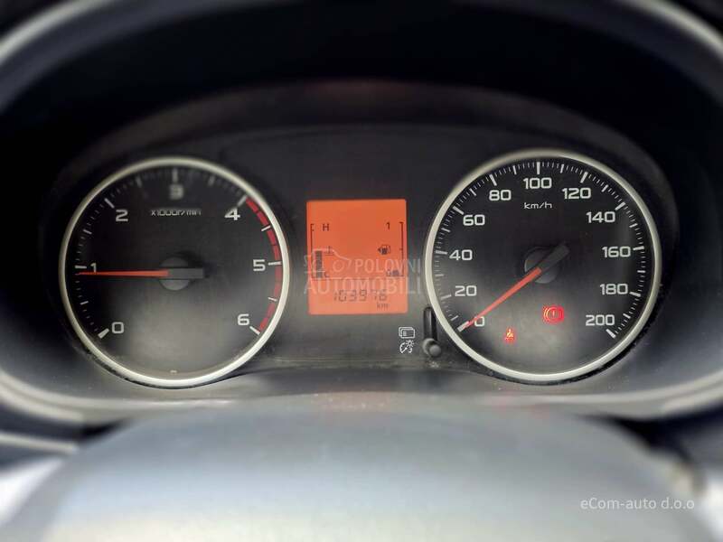 Mitsubishi L200 2.4 DC INVITE