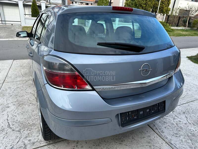 Opel Astra H 1.7CDTI ENJOY