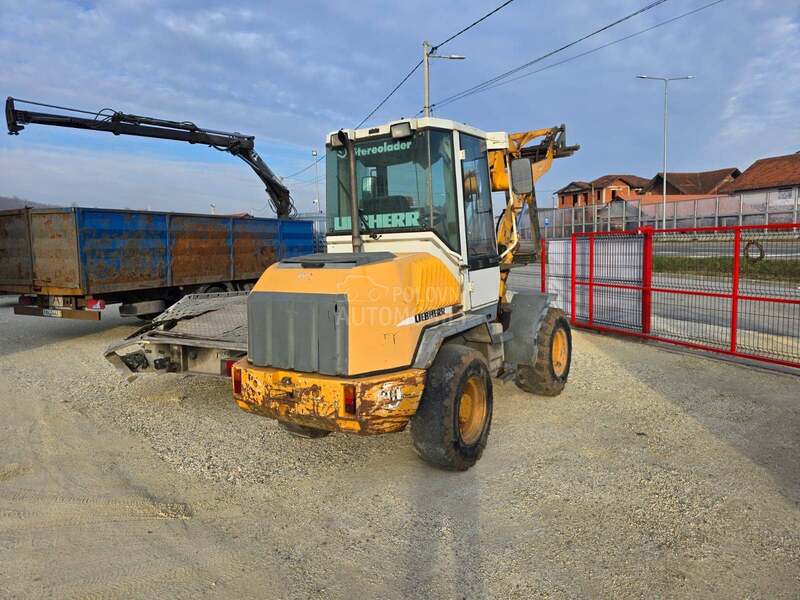 Liebherr L506