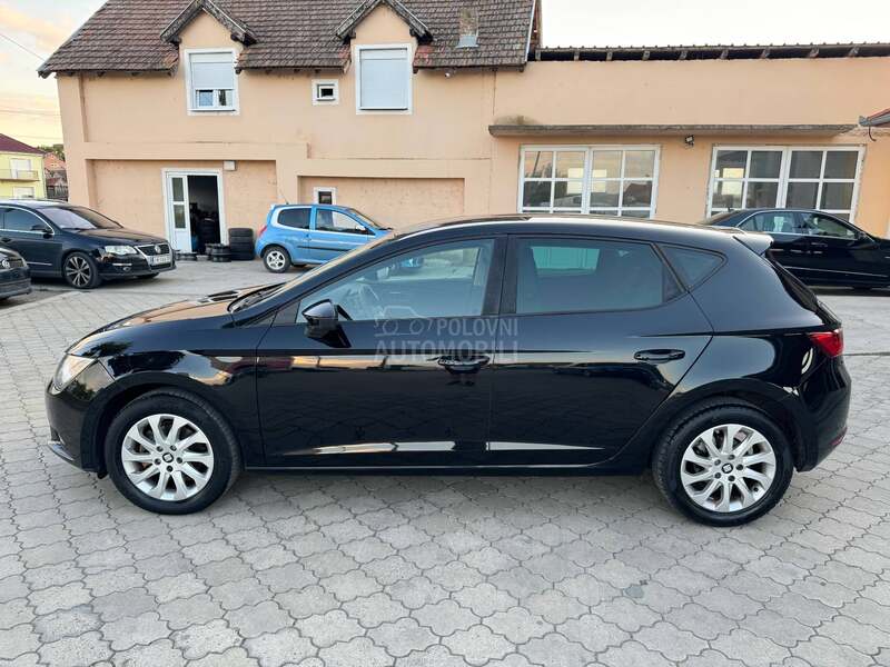 Seat Leon 1.6 TDI // L E D //