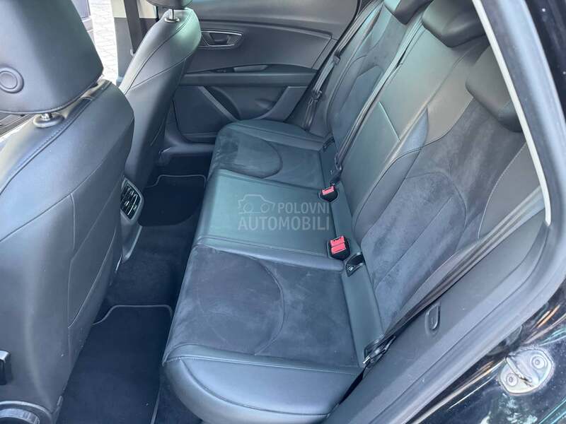 Seat Leon 1.6 TDI // L E D //