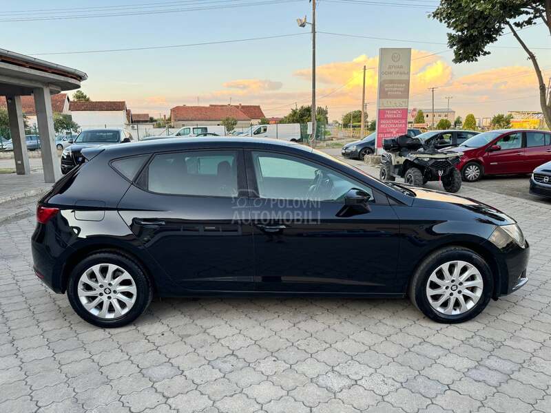 Seat Leon 1.6 TDI // L E D //