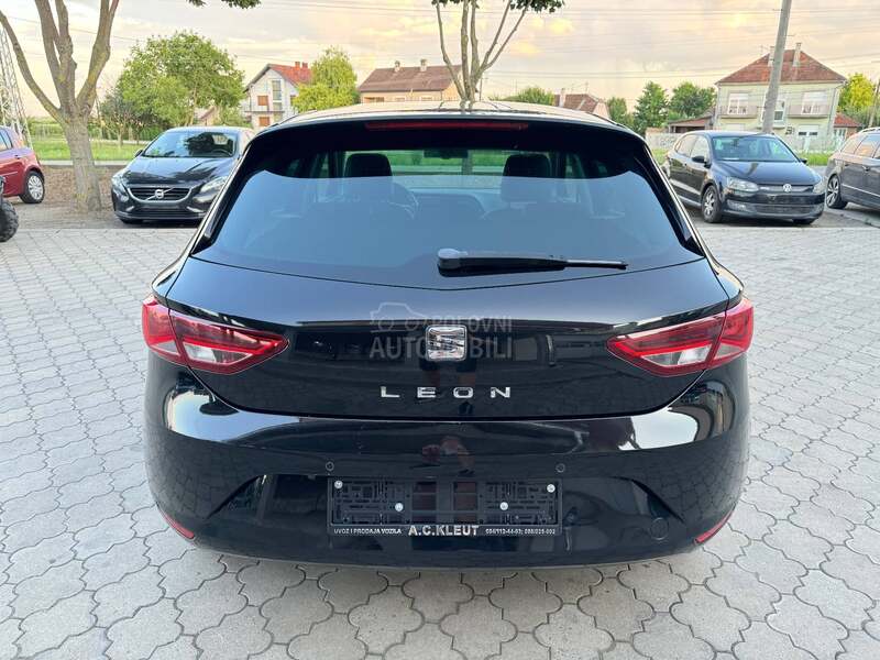 Seat Leon 1.6 TDI // L E D //