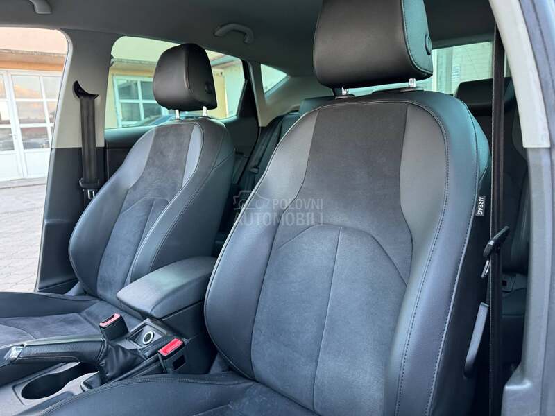 Seat Leon 1.6 TDI // L E D //