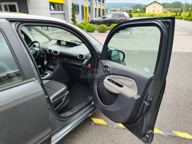 Citroen C3 Picasso 1.6 HDI VEL SERVIS