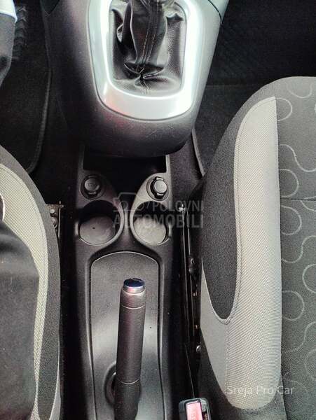 Citroen C3 Picasso 1.6 HDI VEL SERVIS