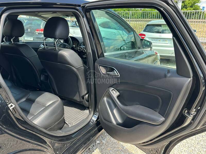 Mercedes Benz B 200 natural