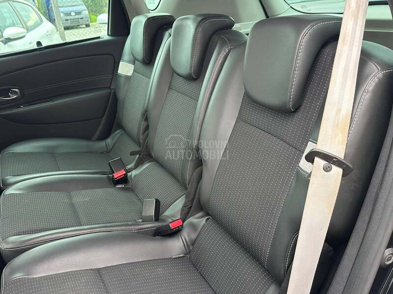 Renault Scenic 1.2 bz BOSE