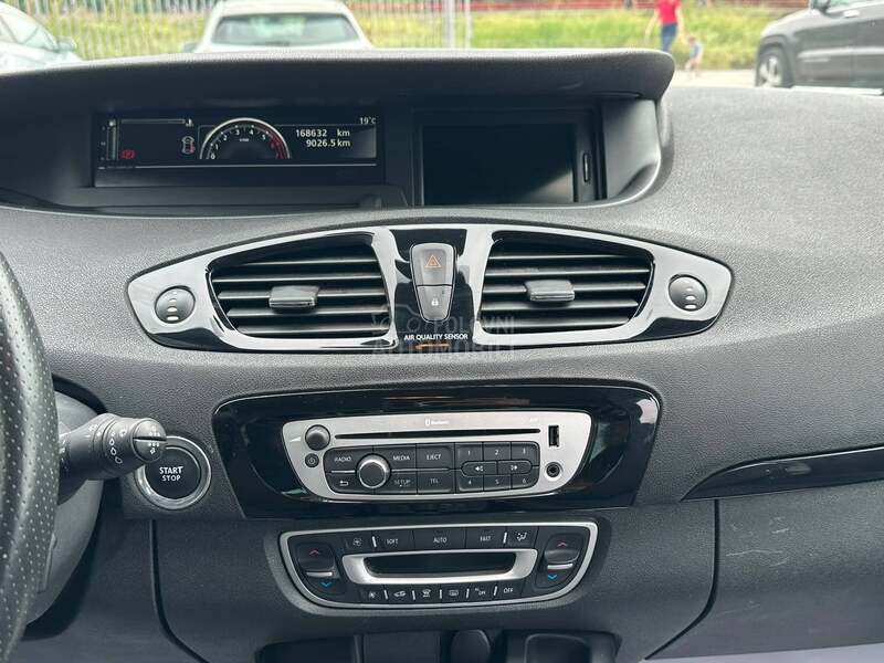 Renault Scenic 1.2 bz BOSE