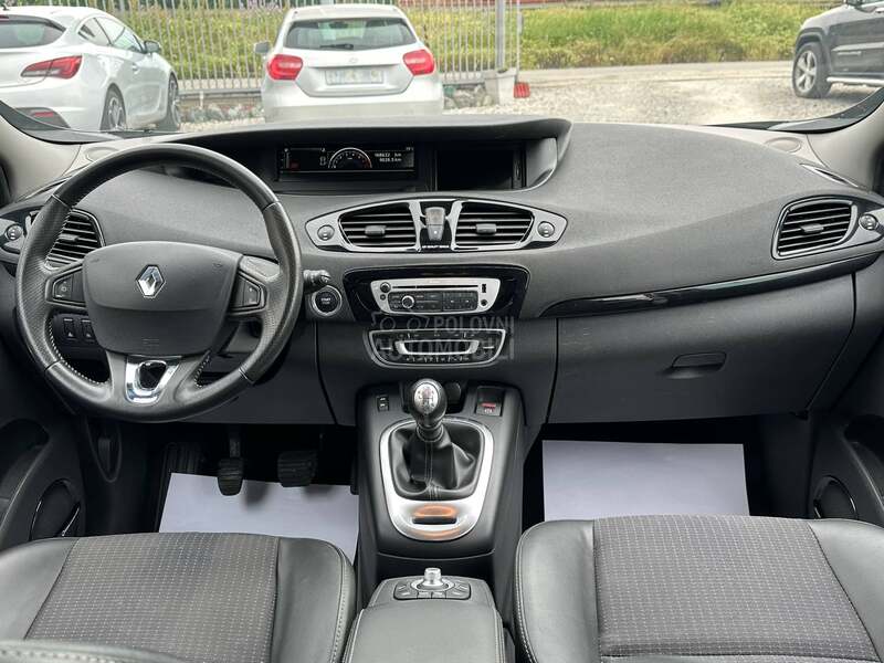 Renault Scenic 1.2 bz BOSE