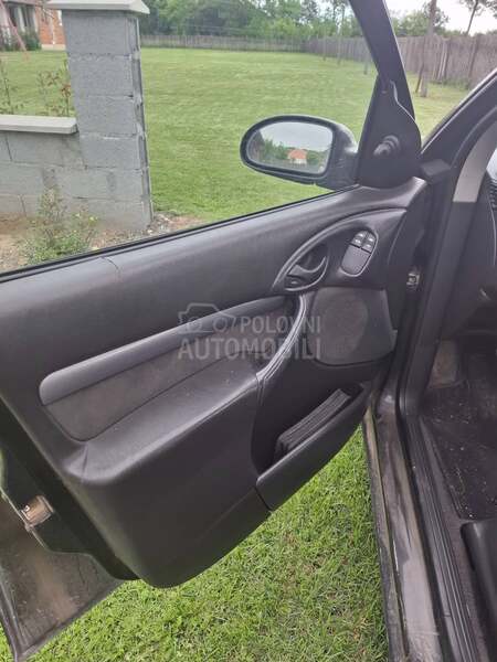Ford Focus 1.8