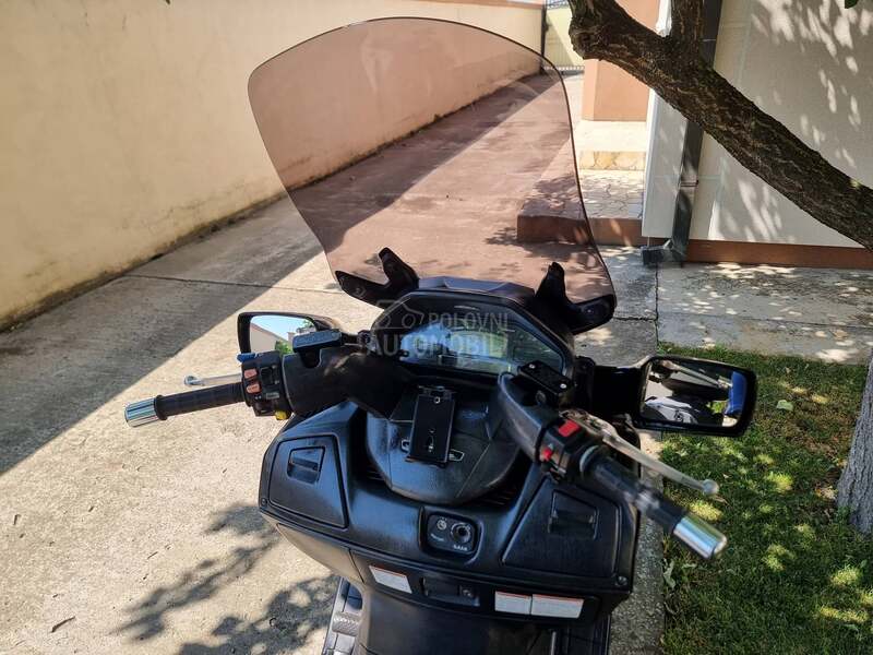 Suzuki Burgman 650