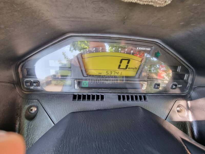 Suzuki Burgman 650