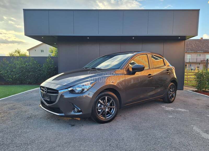 Mazda 2 SkyActiv.org.km