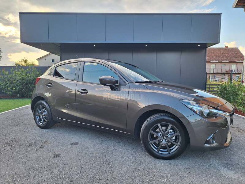 Mazda 2 SkyActiv.org.km