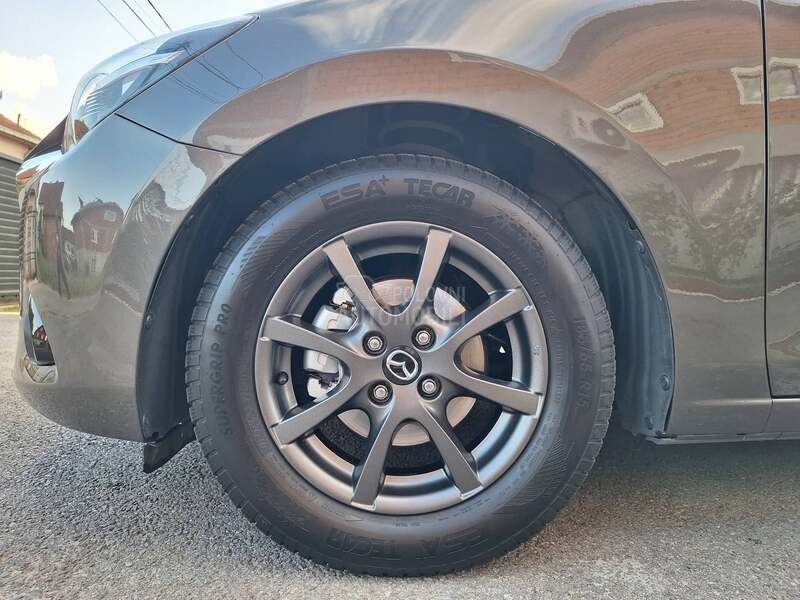 Mazda 2 SkyActiv.org.km