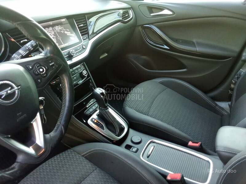 Opel Astra K COSMO AUT.