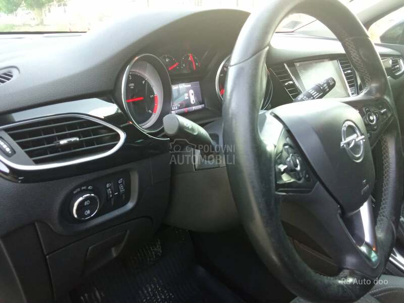 Opel Astra K COSMO AUT.
